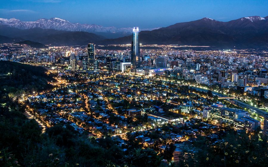 Santiago de Chile al anochecer